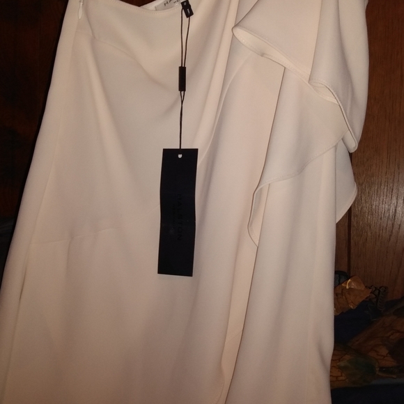 Halston blouse - Picture 4 of 4